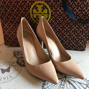 Tory Burch pumps size 8.5 nude gently worn